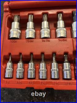 23-pc Torx & Tamperproof Torx Driver Set SMXT25B INCOMPLETE 23-pc Torx & Tamperproof Torx Driver Set SMXT25B INCOMPLETE