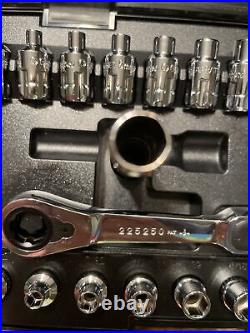 25 Piece 13mm Hollow Drive SAE & Metric Gear-Ratchet Socket Set