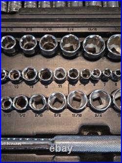 Benchtop 100 Piece Mechanics Tool Socket Set 1/4 3/8 1/2 Drive Metric & SAE Benchtop 100 Piece Mechanics Tool Socket Set 1/4 3/8 1/2 Drive Metric & SAE