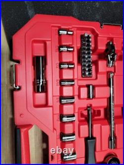 CRAFTSMAN Gunmetal Chrome Mechanics Tool Set (121 pc) CMMT12033 SAE / METRIC