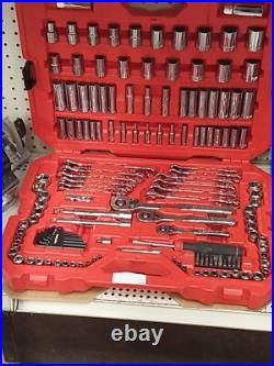 Craftsman 159-Piece Standard (SAE) and Metric Mechanic's Tool Set-used Craftsman 159-Piece Standard (SAE) and Metric Mechanic's Tool Set-used