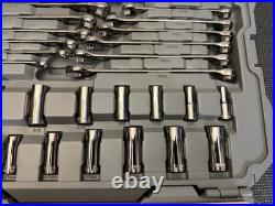 Craftsman Overdrive 154PC SAE/Metric Mechanics Tool Set WithHard Case CMMT99154