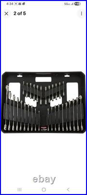 GEARWRENCH 32pc SAE/Metric Ratcheting Combination &Stubby Wrench Set Model 39327