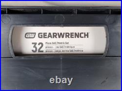 GEARWRENCH 32pc SAE/Metric Ratcheting Combination &Stubby Wrench Set Model 39327