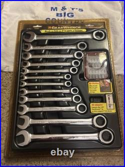 Gearwrench 32 pc Standard & Metric Set, includes bits & holder
