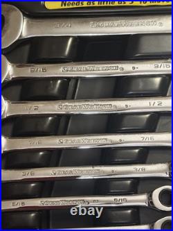 Gearwrench 32 pc Standard & Metric Set, includes bits & holder
