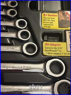 Gearwrench 32 pc Standard & Metric Set, includes bits & holder