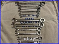 Gearwrench 32 pc Standard & Metric Set, includes bits & holder