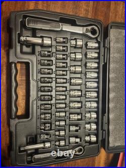 Gearwrench 46pc 1/4 + 3/8 Drive 6pt Pass-Thru Socket Set New Old Stock