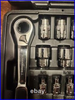Gearwrench 46pc 1/4 + 3/8 Drive 6pt Pass-Thru Socket Set New Old Stock