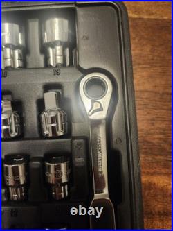 Gearwrench 46pc 1/4 + 3/8 Drive 6pt Pass-Thru Socket Set New Old Stock