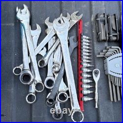 Husky Mixed Hand Tool Set SAE/Metric Wrench Socket Hex Key Screwdriver Pliers