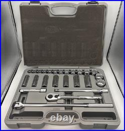 JOHN DEERE 25 PIECE 1/2-IN. DRIVE SAE SOCKET SET PT20989 Blow Molded Case