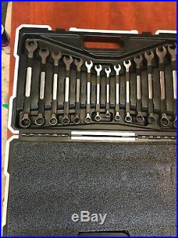 Kobalt Universal 67-Piece Standard (SAE) and Metric Black Oxide Mechanic's Tool