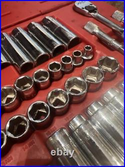 Mac SAE Metric 44Pc 3/8 Drive General Service Set Ratchet Socket Case