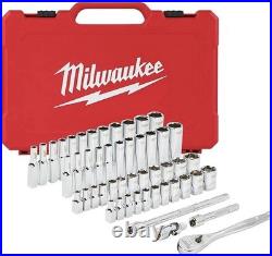 Milwaukee 1/4 in Ratchet & Socket Set SAE Metric with Case 48-22-9004