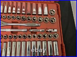 Milwaukee 56pc 3/8 Drive Socket Set SAE/Metric 48-22-9008
