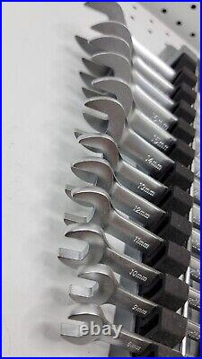 NEW Wiha Tools 30394 (SAE) & 30391 (Metric) Ratcheting 12 Piece Wrench Sets