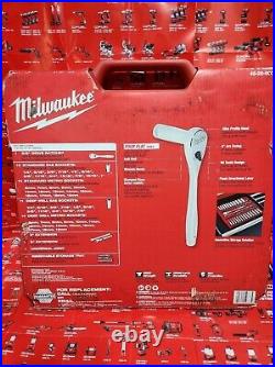 New? Milwaukee 56 Pc 3/8 Metric & SAE Ratchet And Socket Set