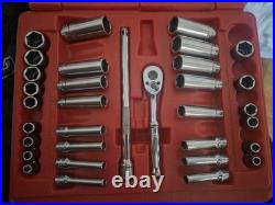 SNAP ON TOOLS 44 Pc 1/4dr Metric SAE 6pt Socket Ratchet Box Set 144TMPB 137