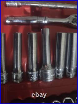 SNAP ON TOOLS 44 Pc 1/4dr Metric SAE 6pt Socket Ratchet Box Set 144TMPB 137