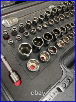 Snap-On 51 PIECE 3/8 DRIVE 6 POINT METRIC SAE GENERAL SERVICE SET SS203507