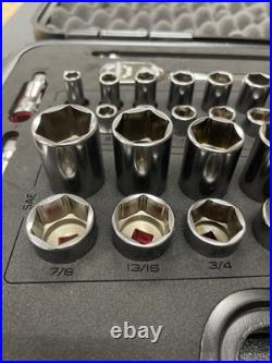 Snap-On 51 PIECE 3/8 DRIVE 6 POINT METRIC SAE GENERAL SERVICE SET SS203507