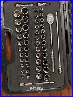 Snap-On 51pc 3/8 Drive 6pt Metric/SAE General Service Set 251FSMBFR