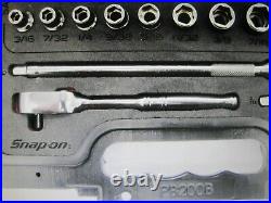 Snap on 44 piece 1/4 drive 6 point SAE and metric ratchet socket service set FDX