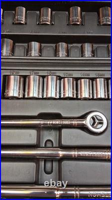 Vtg Craftsman 82pc Ee Series 1/4,3/8, & 1/2 Drive Metric/sae Socket Set