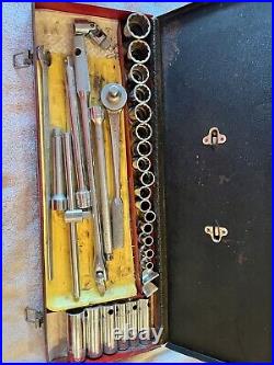 Williams 1/2 Socket Set 32 pieces In Very Good Shape With Box